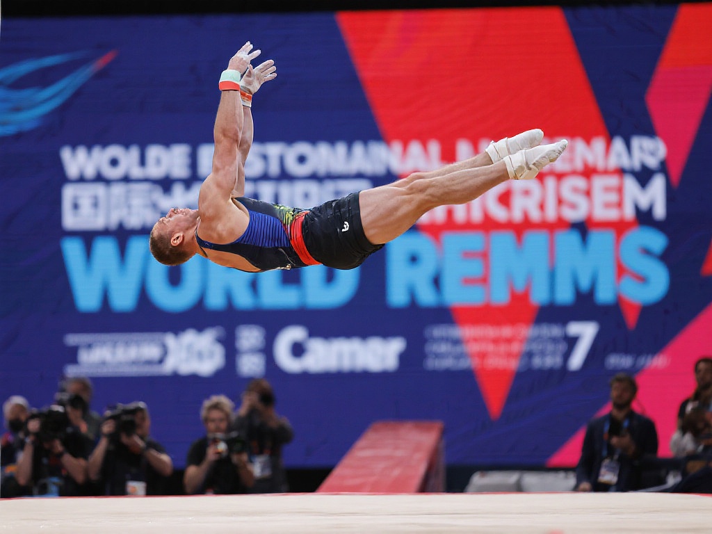 大阪钢巴弃用前腰山田康太，原因系骚扰队友妻子